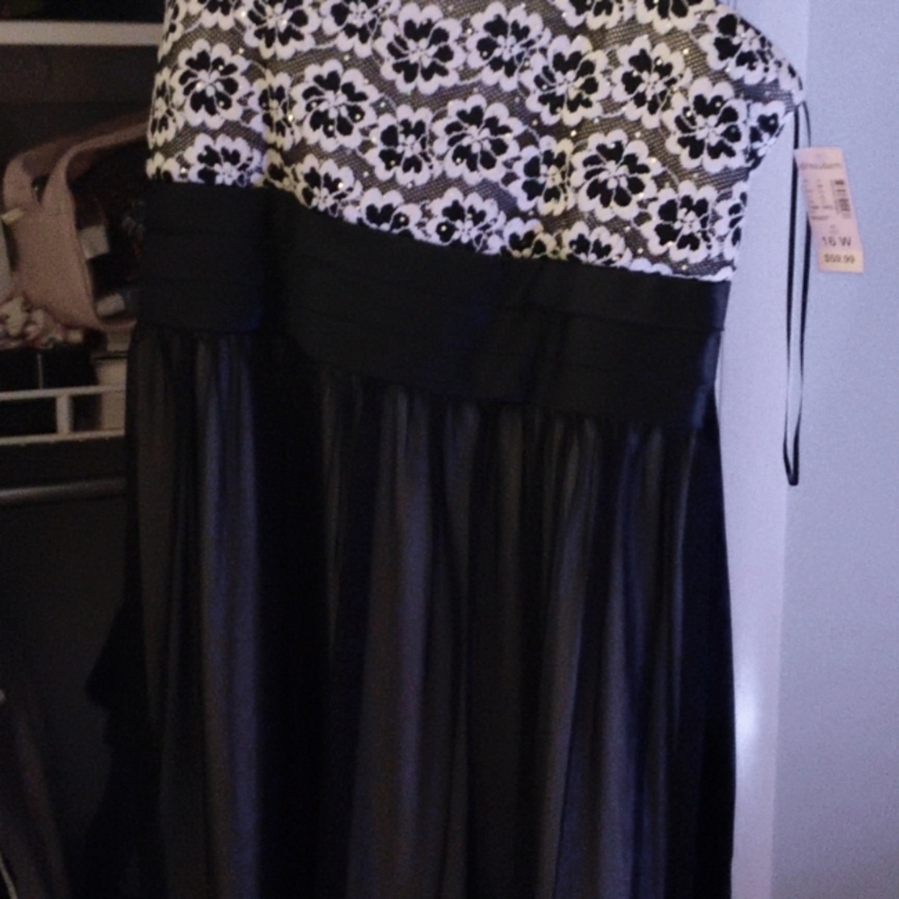 Dress barn brand new with tags size 16